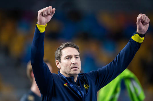Glenn Solberg, head coach of Sweden celebrates