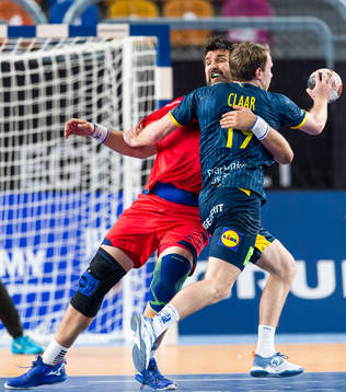 Marco Oneto of Chile and Felix Claar of Sweden