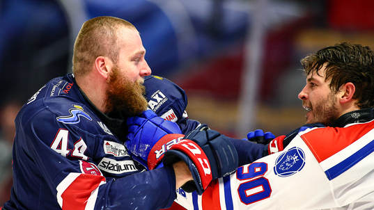 Linköpings Jonas Junland och Oskarshamns Lance Bouma