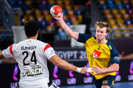 Jonathan Carlsbogård of Sweden