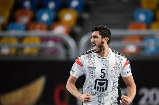 Yahia Omar of Egypt celebrates