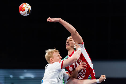 Sebastian Firnhaber of Germany and Dominik Máthé of
