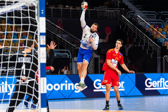 Aleksandr Kotov of Russia and Filip Taleski of North