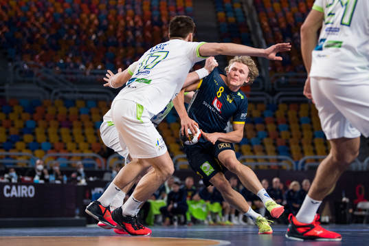 Bläddra bland fler bilder av 2021 IHF World Handball Championship, day 10, Slovenia - Sweden