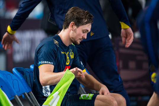 Hampus Wanne of Sweden looks dejected