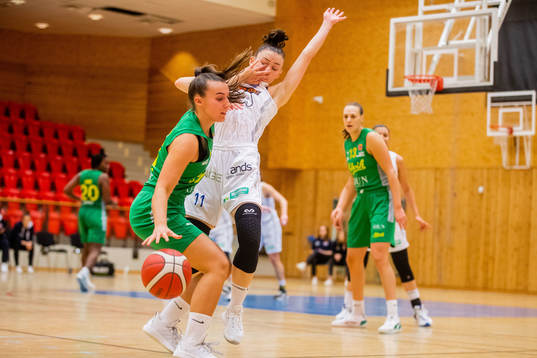 Alviks Anna Stern och Helsingborgs Isabelle Finke