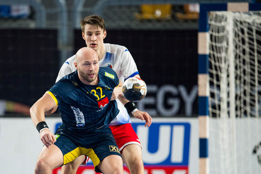 Oscar Bergendahl of Sweden i action with Sergei Kosorotov