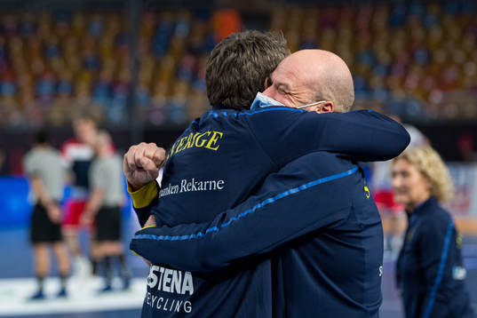 Glenn Solberg, head coach and Medical Doctor Daniel Jerrhag