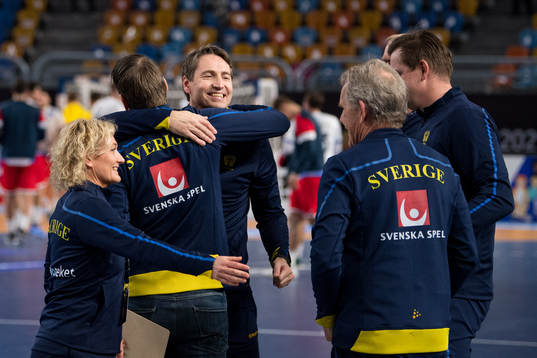 Glenn Solberg, head coach of Sweden celebrates