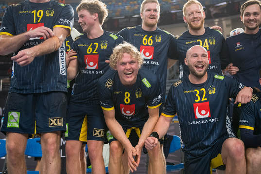 Alfred Jönsson of Sweden celebrate