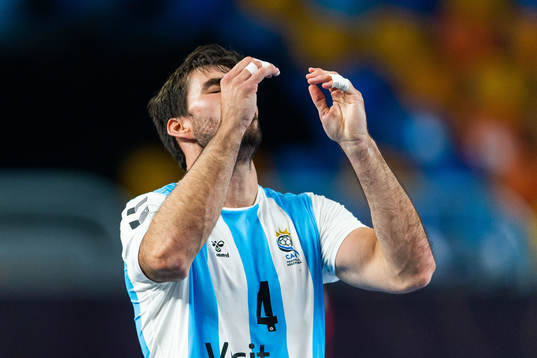 Alejandro Simonet of Argentina looks dejected