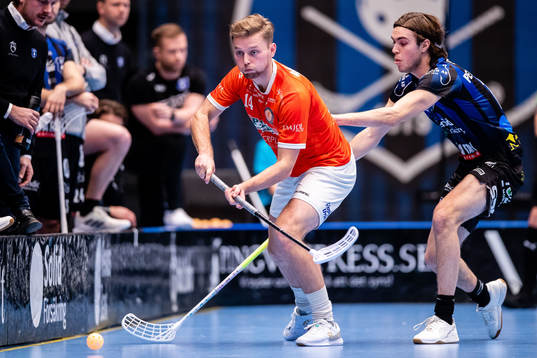 Höllvikens Lukas Eldholm och Helsingborgs Fredi Petersson