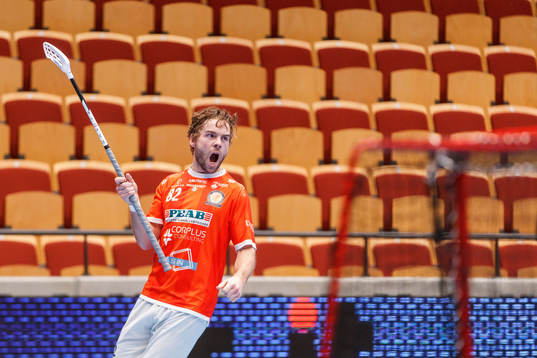 Höllvikens Johannes Wilhelmsson jublar