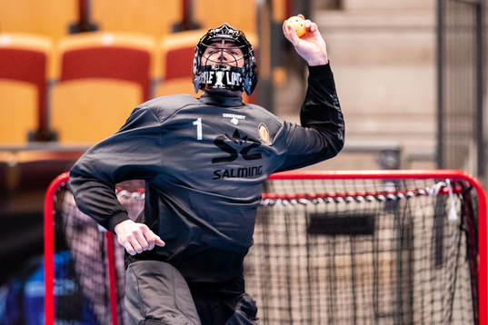 Höllvikens målvakt Mike Trolle Lind