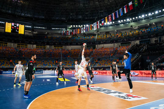 Ahmed Hesham of Egypt sees Lasse J. Svan of Denmark score