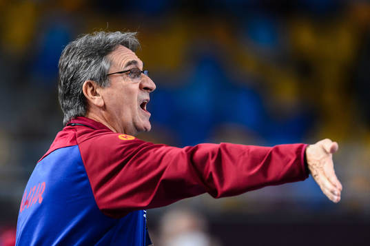 Valero Rivera, head coach of Qatar