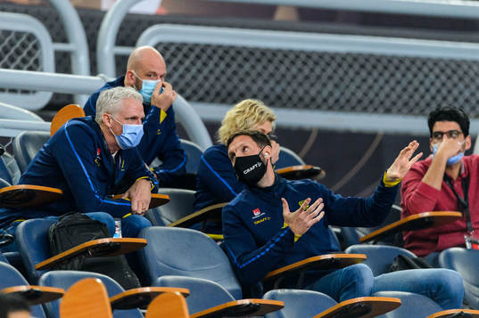 Video analyst Mikael Franzén and Team Manager Tobias