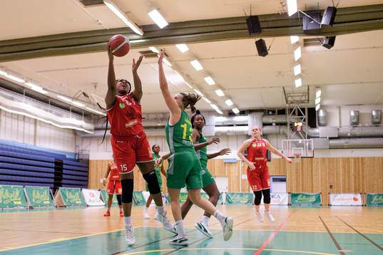 Högsbos Kourtni Perry