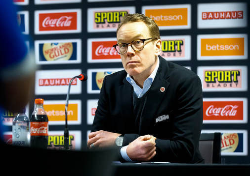 Örebros tränare Niklas Eriksson på presskonferensen