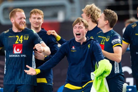 Valter Chrinz of Sweden celebrates