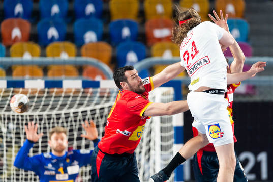 Gedeon Guardiola Villaplana of Spain defends against Mikkel