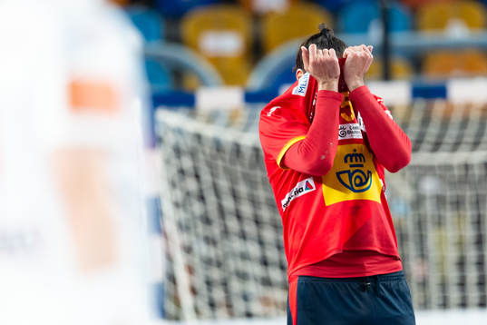 Jorge Maqueda Peno of Spain looks dejected