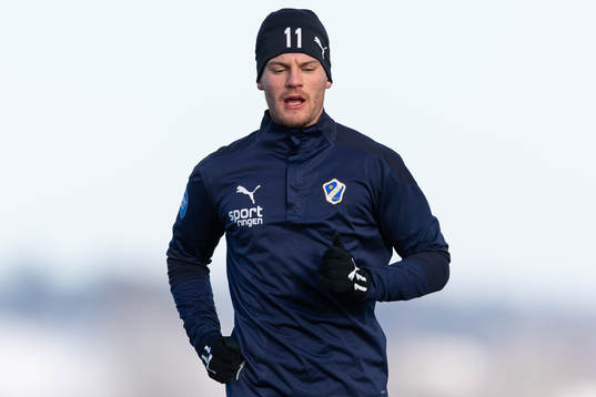 Halmstads Samuel Kroon före träningsmatchen i fotboll