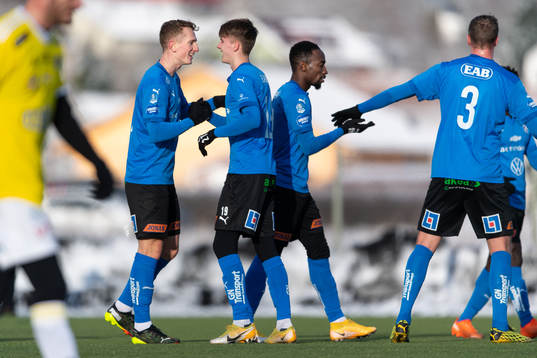 Halmstads spelare jublar