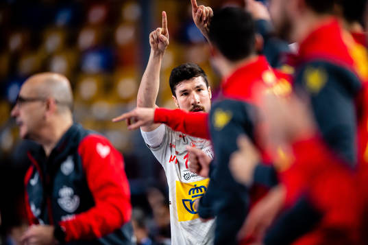Alex Dujshebaev of Spain celebrates