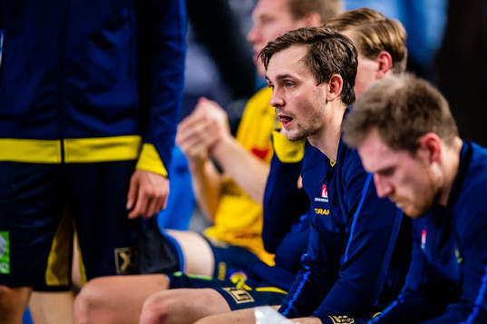 Hampus Wanne of Sweden looks dejected