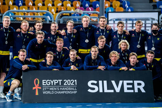 Players of Sweden looks dejected
