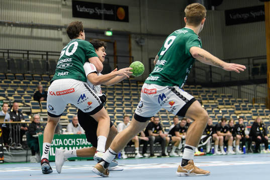 Varbergs Armi Pärt och Lugis Casper Käll