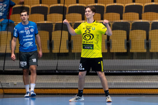 Sävehofs Elias Lundqvist jublar