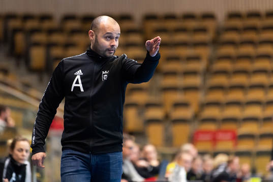 Kungälvs tränare Hamed Khazrai