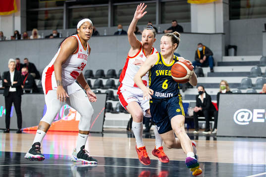 Markeisha Gatling of Montenegro and Frida Eldebrink of