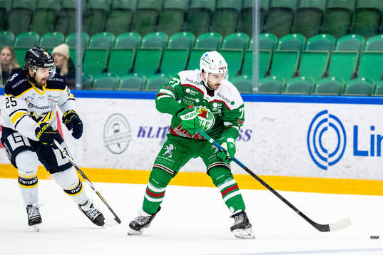 s Axel Holmström och Rögles Joey LaLeggia