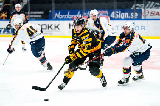 Skellefteås Joakim Lindström och Djurgårdens Manuel