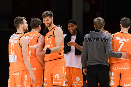 Norrköpings Adam Ramstedt jublar