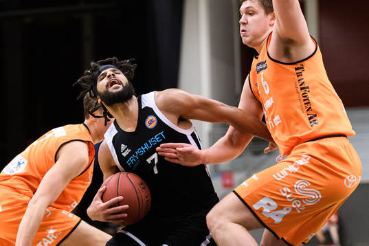 Fryshusets Rami Ghanem och Norrköpings Lucas Lindh