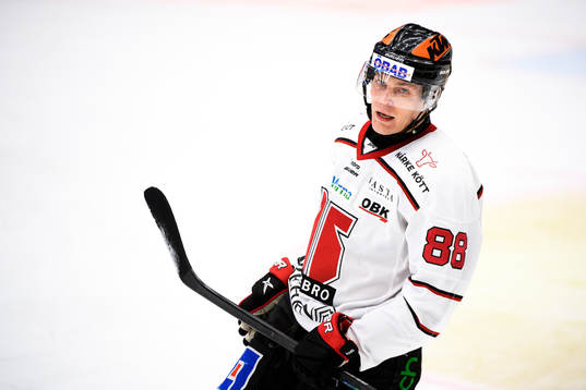 Örebros Joonas Rask jublar