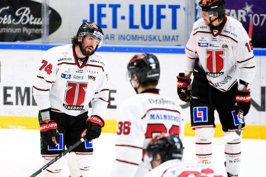 Örebros Nick Ebert deppar