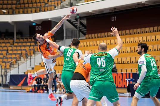 Kristianstads Teitur Einarsson skjuter