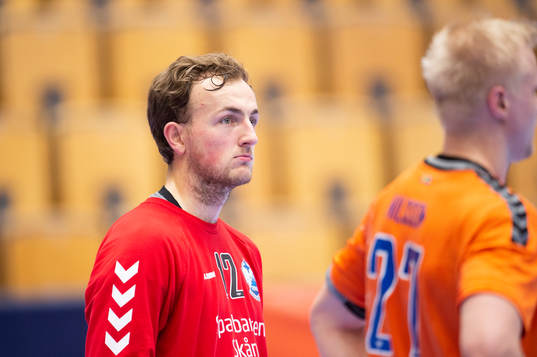 Kristianstads målvakt Gustaf Banke deppar