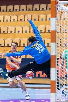 Kristianstads Emil Frend Öfors och Füchse Berlins