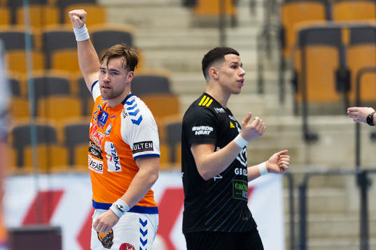 Kristianstads Ludvig Åström jublar medan Sävehofs Adam