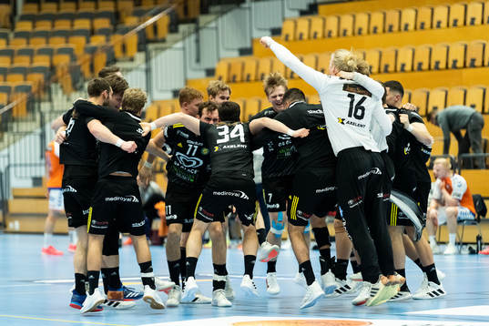 Sävehofs spelare jublar