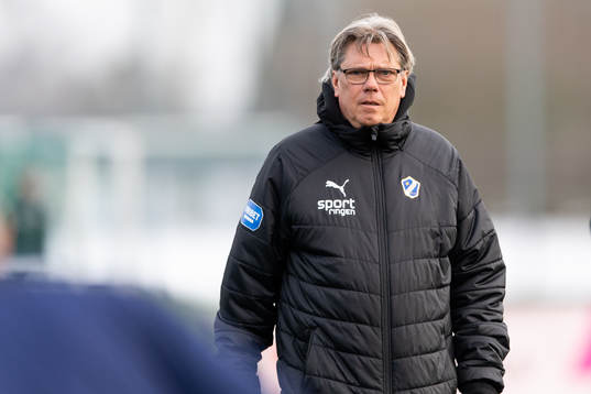 Halmstads analytiker Pelle Olsson före fotbollsmatchen i