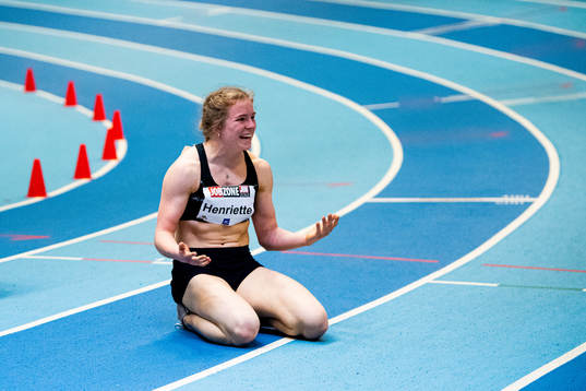 Henriette Jæger celebrates