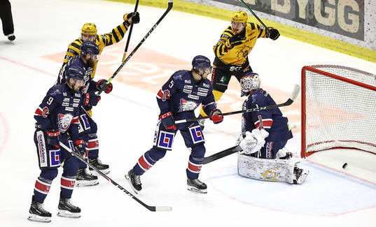 Mål 0-2 av Skellefteås Oscar Möller