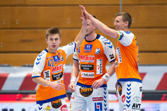 Kristianstads Albin Selin och Olafur Gudmundsson jublar